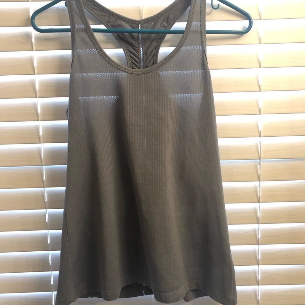 Workout tank top